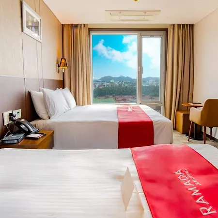 Ramada By Wyndham Jeju City Hall-2